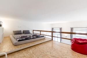 Posteľ alebo postele v izbe v ubytovaní Flexible SelfCheckIns 13 & 14 - Le Petit & Le Grand Zagreb - Centre - New - Apartments Repinc