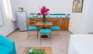 Posezení v ubytování El Encanto Inn & Suites