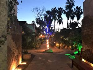 Zahrada ubytování El Encanto Inn & Suites