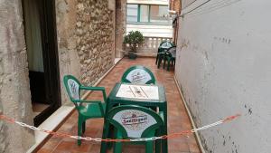 Hostal Arenal餐厅或其他用餐的地方
