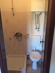 Ein Badezimmer in der Unterkunft Apartments Bili