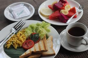 Svečiams siūlomi pusryčių variantai apgyvendinimo įstaigoje Dewi Putri House