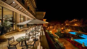 Πισίνα στο ή κοντά στο Hyatt Regency Kathmandu