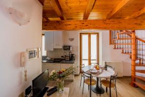 A kitchen or kitchenette at Il Borgo