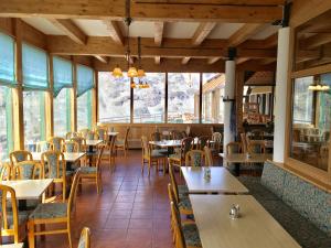 Restaurace v ubytování Panoramarestaurant Kaiser Franz-Josefs-Höhe