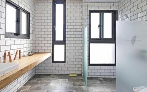 Ein Badezimmer in der Unterkunft Less is more