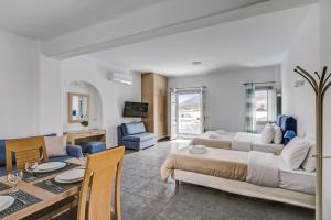 Posezení v ubytování Santorini Blue Senses Villas