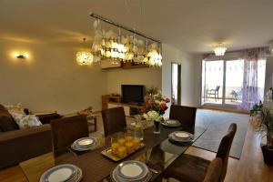 Posedenie v ubytovaní Apartman Lucita