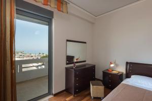 Posteľ alebo postele v izbe v ubytovaní Beachfront Apartment!