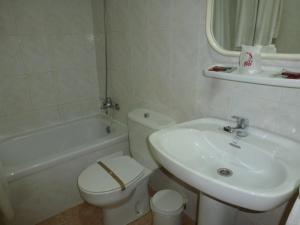 Afbeelding uit fotogalerij van Hostal Cortés in Garrucha