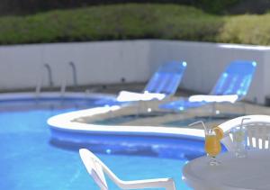 Piscina di Le Nessa Akazawa o nelle vicinanze