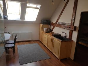 Η κουζίνα ή μικρή κουζίνα στο Apartament Eminescu 1