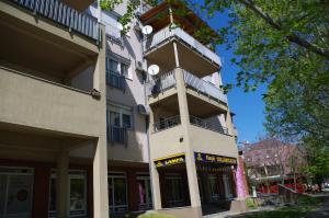 The building in which Az apartmant is located
