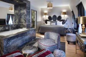 Posezení v ubytování Hotel Lumen Paris Louvre