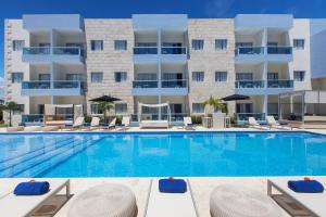 Πισίνα στο ή κοντά στο Hotel whala!urban punta cana