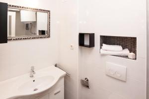 Koupelna v ubytování Apartments Lufra Skradin