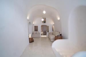 Imagen de la galería de The Globe Suites Villa, en Fira 35 fotos más