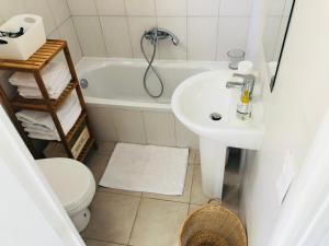 Koupelna v ubytování Propriété Malva appartement margherita + 21 fotografií