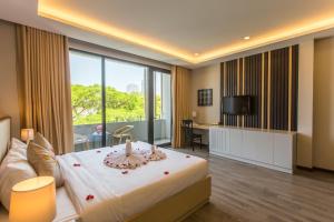 TV/trung tâm giải trí tại Binh Duong Resident Hotel
