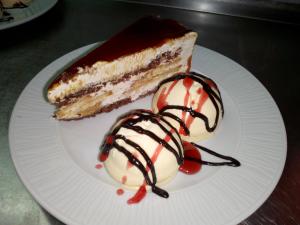 Jedzenie w hotelu lub w pobliżu