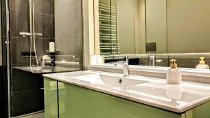 Kúpeľňa v ubytovaní BizFlats Eixample Apartments
