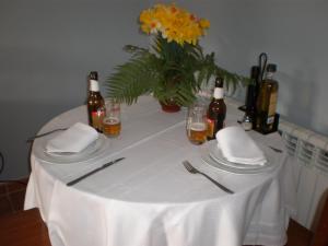 Galeriebild der Unterkunft Hostal Restaurante Alto Rey in Arroyo de las Fraguas + 39 Fotos