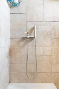 Et badeværelse på Kaya Sea Apts - Stegna Beach