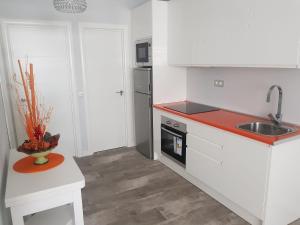Zdjęcie z galerii obiektu CARIHUELA LOS NIDOS SUN&BEACH w mieście Torremolinos