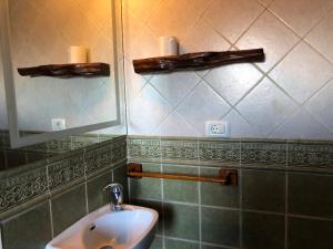 Koupelna v ubytování Casa Rural La Pagarrona + 19 fotografií
