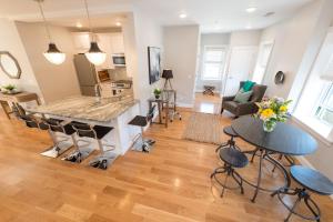 Gallery image of The Newport Lofts - 364 Thames Street in Newport