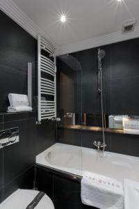 Баня в The Queen Luxury Apartments - Villa Serena