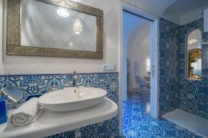 A bathroom at La Barbera