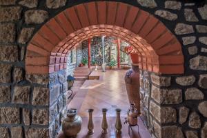 Fotografie z fotogalerie ubytování Cosy Homestay by StayVista - A Tranquil Retreat on Cloud 9 v destinaci Lonavala