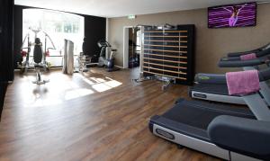 Fitness centrum a/nebo fitness zařízení v ubytování Hotel & Spa Savarin - Rijswijk, The Hague