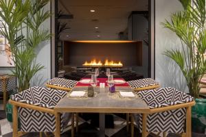 A seating area at Barceló Imagine