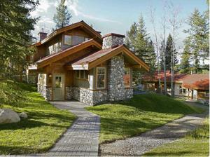 Gallery image of Patricia Lake Bungalows in Jasper