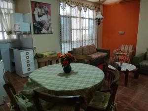 Istumisnurk majutusasutuses Apartamento Golden