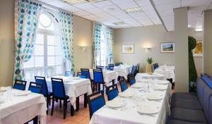 En restaurant eller et spisested på Hôtel Aneto