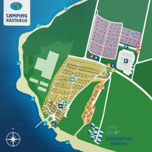 un mapa del campus de un campus en Camping Home Adriamar, en Novigrad Istria