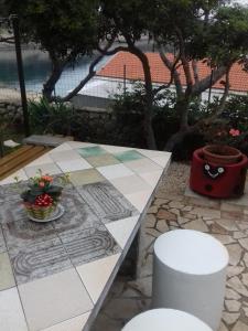 Vonkajšia záhrada v ubytovaní Apartment Rojal