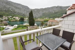 Příroda nedaleko apartmánu