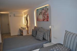 A seating area at Mina Studios