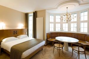 Voodi või voodid majutusasutuse HANNONG Hotel & Wine Bar toas
