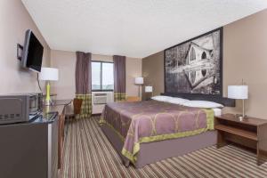 Super 8 by Wyndham Columbus Airport