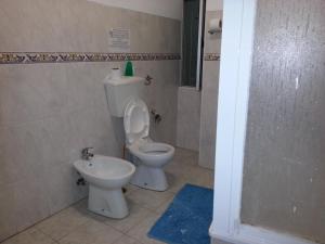 Kylpyhuone majoituspaikassa City Centre Anjos Guesthouse