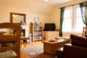 Edinburgh şehrindeki Two bedroom flat with parking in Edinburgh tesisine ait fotoğraf galerisinden bir görsel