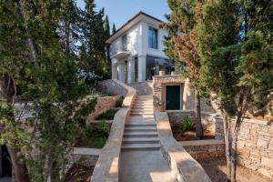 Photo de la galerie de l'établissement Luxury Villa Hvar Enigma with Pool, à Vrboska