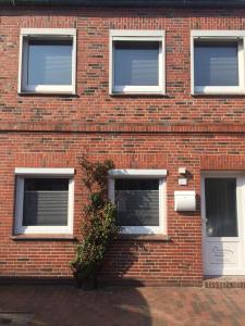 Das Gebäude in dem sich das Ferienhaus befindet