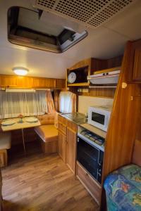 A kitchen or kitchenette at Manilla Cottage - Manilla NSW