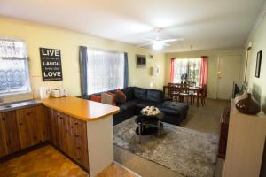 A seating area at Manilla Cottage - Manilla NSW